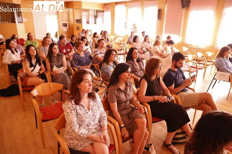 Presentación en el CRMF de Salamanca del libro ‘Inclusión y cultura: Guía de comunicación y trato inclusivo en archivos, bibliotecas y museos’. Foto de David Sañudo
