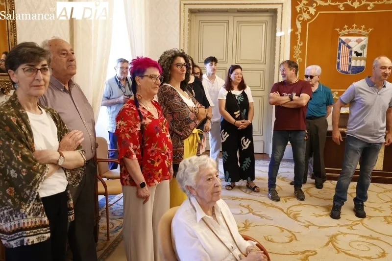 Recepción en el Ayuntamiento de Salamanca a los piragüistas Yaiza Sánchez y Pedro Gómez. Foto de David Sañudo