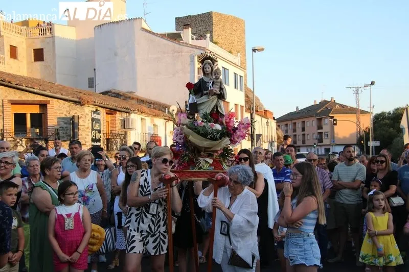Foto 7 - Procesi&oacute;n de la Virgen del Carmen por las aguas del r&iacute;o Tormes