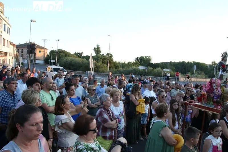 Foto 3 - Procesi&oacute;n de la Virgen del Carmen por las aguas del r&iacute;o Tormes