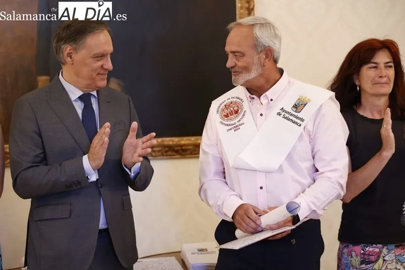 Recepción en el Ayuntamiento a los once alumnos del programa ‘UniverUSAL: la Universidad Inclusiva’. Foto de David Sañudo