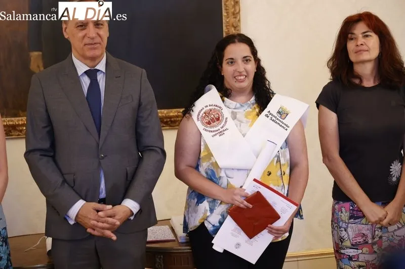 Recepción en el Ayuntamiento a los once alumnos del programa ‘UniverUSAL: la Universidad Inclusiva’. Foto de David Sañudo