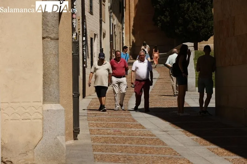 Los turistas llenan el centro de Salamanca | FOTOS: David Sañudo