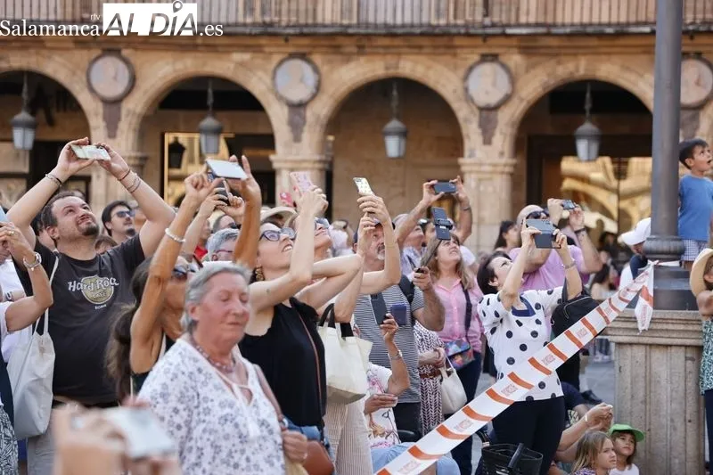 La Mariseca ya luce en la Plaza Mayor | FOTOS: David Sañudo
