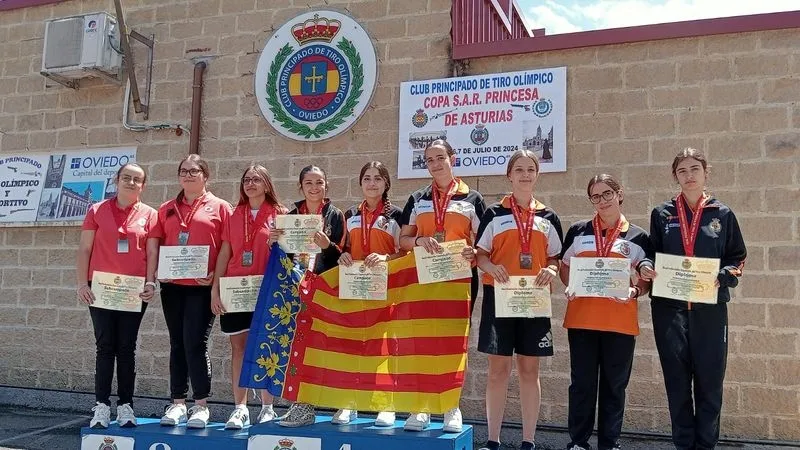La salmantina Gloria Sánchez se alza a lo más alto en el campeonato de jóvenes promesas de tiro olímpico con aire comprimido