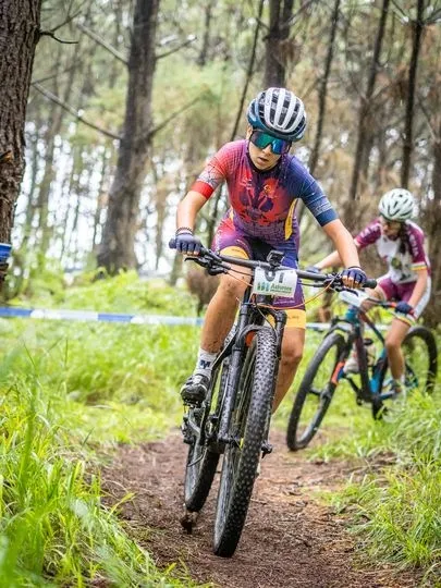 Vega Iglesias consigue tres medallas en los campeonatos nacionales escolares en Avilés
