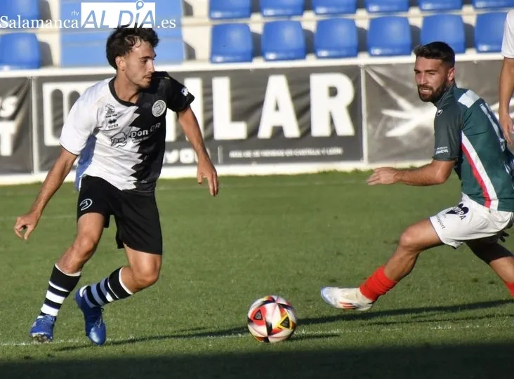 Los aficionados de Unionistas disfrutan del amistoso ante el Zamora CF | SALAMANCArtv AL DÍA 