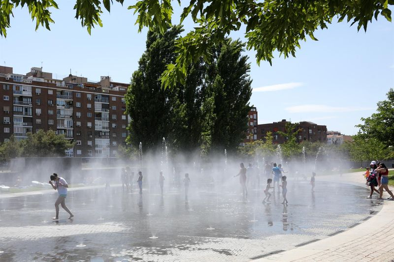 La AEMET prevé que las temperaturas serán superiores a lo normal hasta el próximo mes de octubre