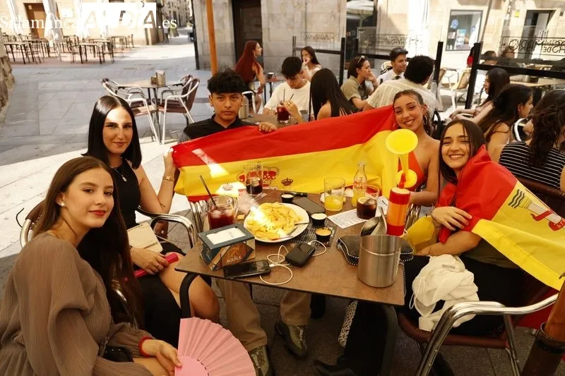 Salamanca se vuelca con 'La Roja' en el partido de Cuartos de Final | FOTOS: David Sañudo 