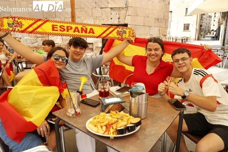 Salamanca se vuelca con 'La Roja' en el partido de Cuartos de Final | FOTOS: David Sañudo 