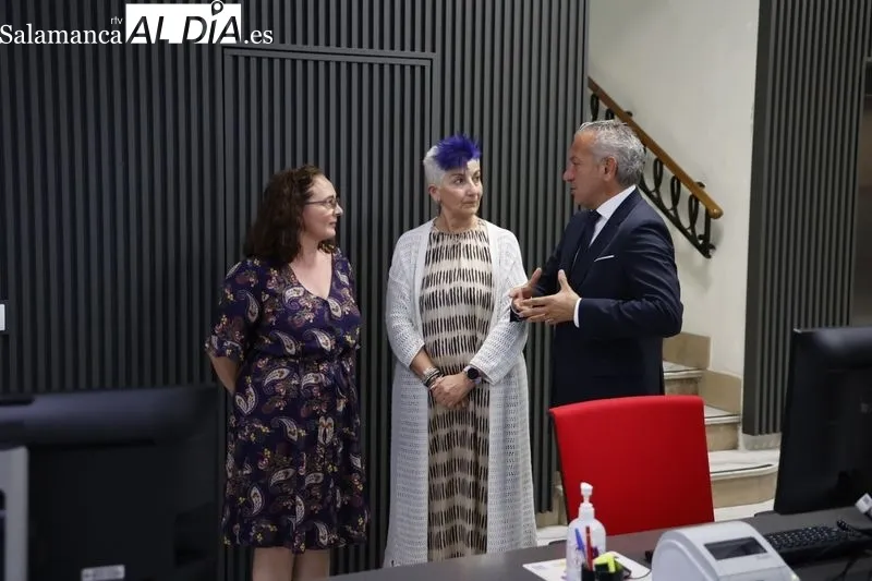 Visita del delegado del Gobierno en Castilla y León, Nicanor Sen, a la Subdelegación del Gobierno en Salamanca. Foto de David Sañudo
