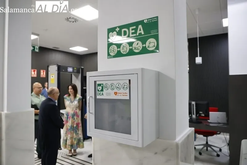 Visita del delegado del Gobierno en Castilla y León, Nicanor Sen, a la Subdelegación del Gobierno en Salamanca. Foto de David Sañudo