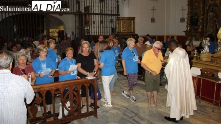 Galinduste sigue la tradici&oacute;n y peregrina a Valdejimena | Imagen 1