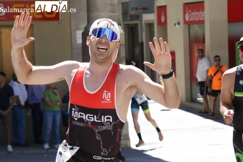 Javier Risco y Celia González ganan el octavo triatlón de Alba de Tormes | Imagen 1