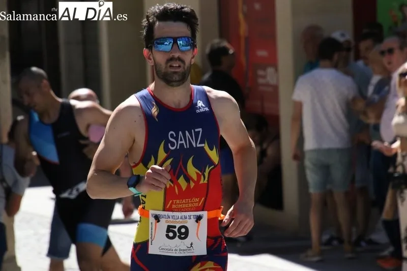 Foto 5 - Javier Risco y Celia Gonz&aacute;lez ganan el octavo triatl&oacute;n de Alba de Tormes