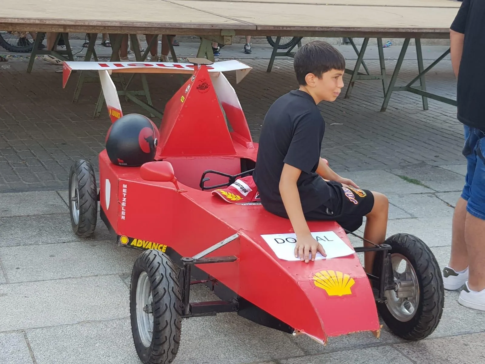 Foto 6 - Diversi&oacute;n y creatividad protagonizan el I Concurso de Autos Locos de Cantalpino