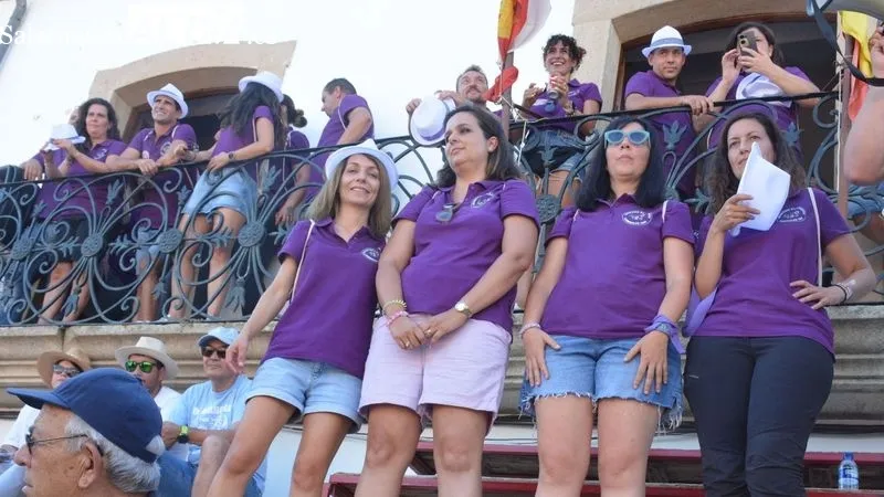 El encuentro de Peñas en el coso taurino se convirtió en una fiesta