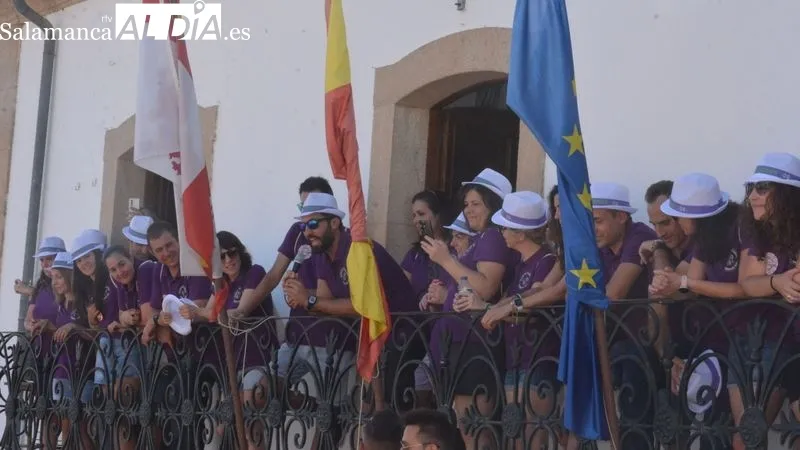 Foto 4 - Las Pe&ntilde;as entran en escena con &iacute;mpetu en las Fiestas de Toros de Lumbrales