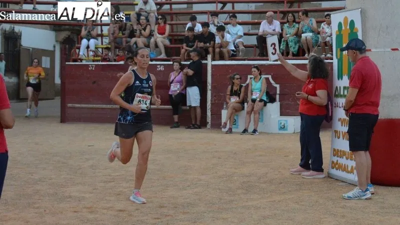 Foto 4 - M&aacute;s de 160 corredores de todas las edades participan en la IX Toromarat&oacute;n de Lumbrales