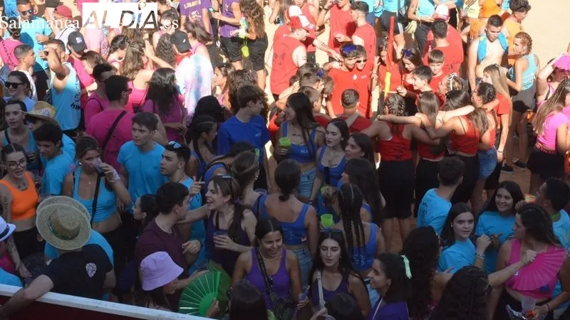 El encuentro de Peñas en el coso taurino se convirtió en una fiesta