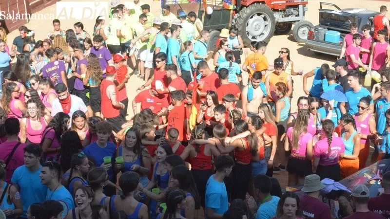 El encuentro de Peñas en el coso taurino se convirtió en una fiesta