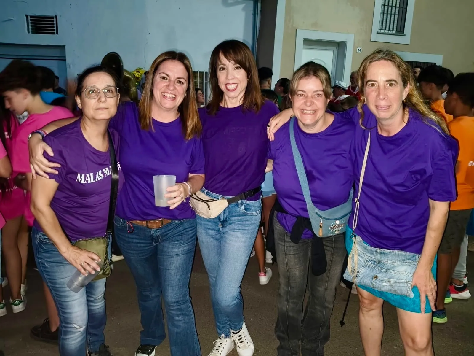 Foto 9 - Las pe&ntilde;as envuelven de color y ambiente el Pedroso de la Armu&ntilde;a marcando el inicio de sus fiestas en honor a San Pedro Ap&oacute;stol