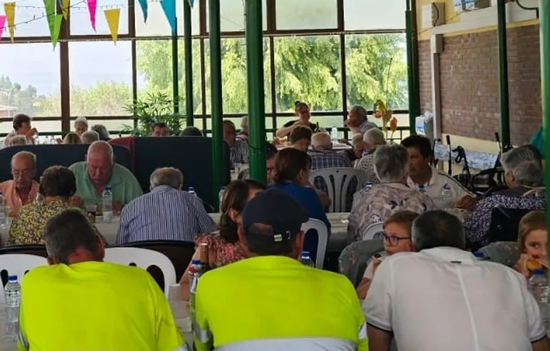 Los comensales daban cuenta de un arroz a la zamorana