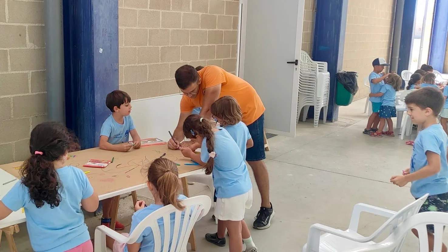 Foto 4 - Decenas de peque&ntilde;os participan en los divertidos Campamentos Urbanos del CID en Aldeaseca de la Frontera