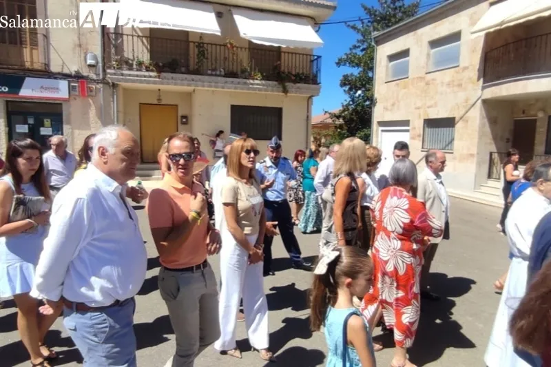 Foto 6 - Babilafuente se echa a las calles para honrar a San Roque con bailes y v&iacute;tores