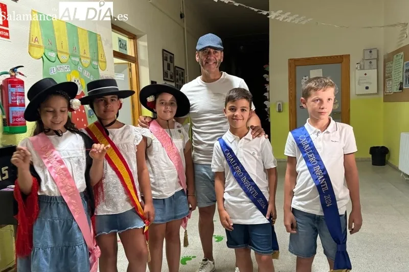 Foto 17 - Paco Candela hace latir su 'coraz&oacute;n de pl&aacute;stico' junto a un entregado p&uacute;blico 