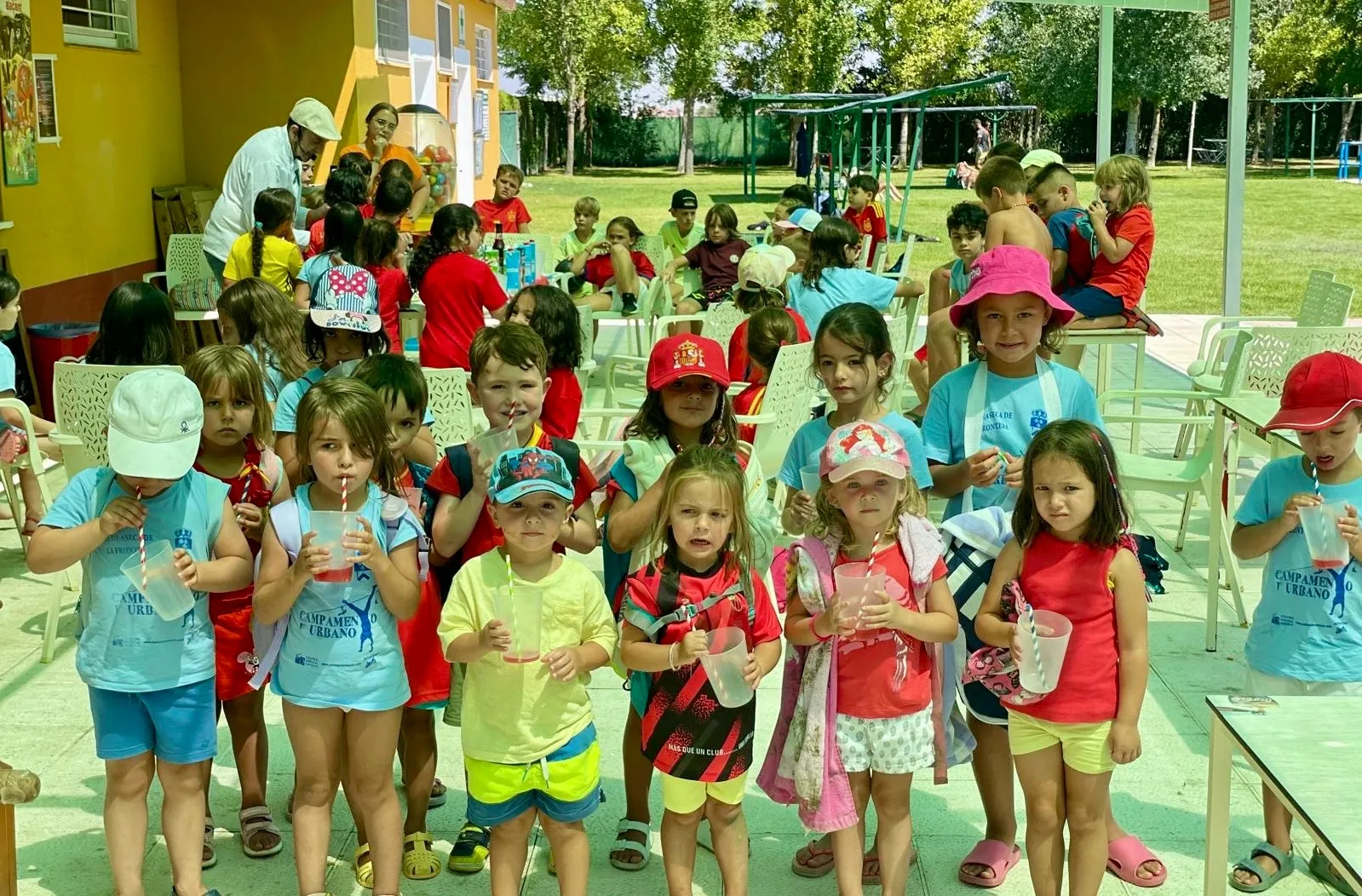 Foto 2 - Diversi&oacute;n, c&oacute;cteles y &aacute;nimos a Maria &lsquo;la Princesa Guerrera Futbolera&rsquo; protagonizan los campamentos urbanos del CID en Aldeaseca de la Frontera