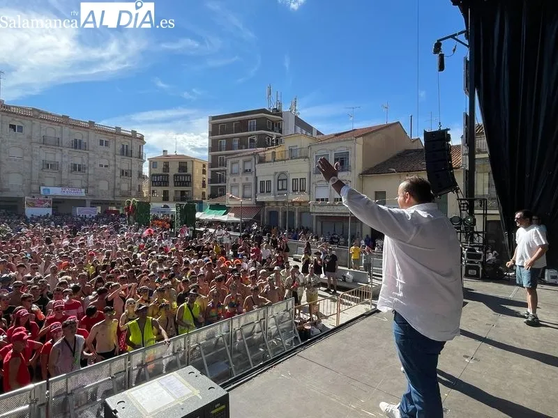 Vibrante chupinazo en Guijuelo para arrancar las fiestas de 2024. Fotos: Miguel González