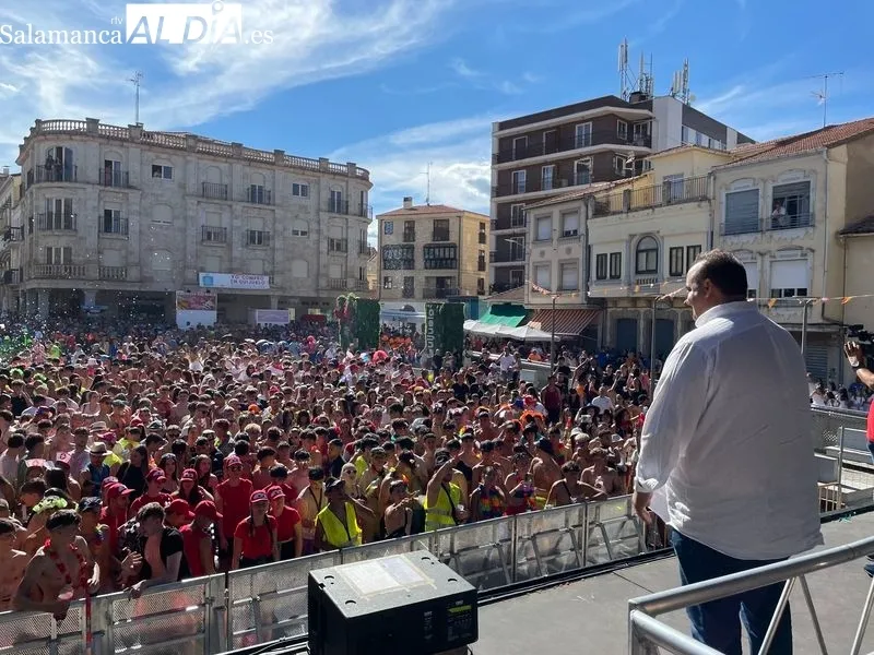 Vibrante chupinazo en Guijuelo para arrancar las fiestas de 2024. Fotos: Miguel González