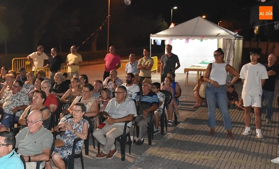 Foto 11 - Velada especial por los 25 a&ntilde;os de la Asociaci&oacute;n del barrio &ldquo;m&aacute;s taurino y con m&aacute;s personalidad&rdquo;