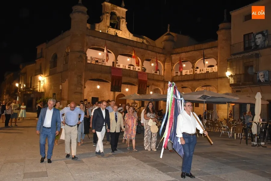 Foto 8 - Luis Ru&iacute;z pregona el Martes Mayor asegurando que Mir&oacute;briga es &ldquo;la envidia del Mundo Franciscano&rdquo;