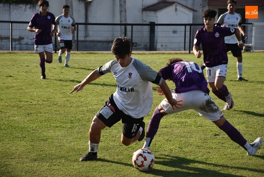 Foto 7 - El Ciudad Rodrigo vence al Juvenil del Real Valladolid en una nueva tarde de m&uacute;ltiples pruebas
