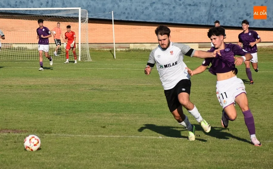 Foto 9 - El Ciudad Rodrigo vence al Juvenil del Real Valladolid en una nueva tarde de m&uacute;ltiples pruebas
