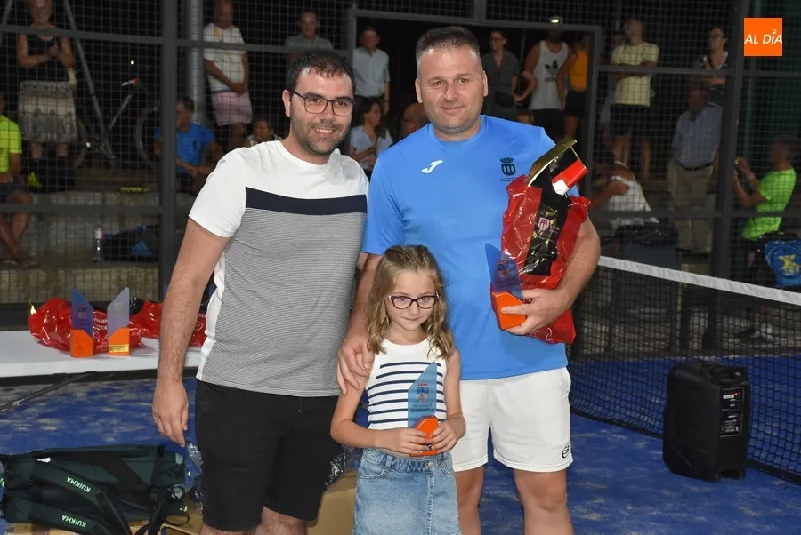 Foto 3 - Alberto Perera y V&iacute;ctor G&oacute;mez se proclaman campeones del II Torneo de Verano de P&aacute;del