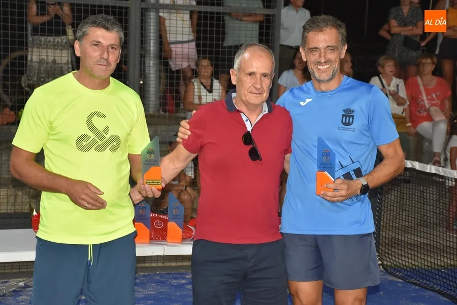 Foto 4 - Alberto Perera y V&iacute;ctor G&oacute;mez se proclaman campeones del II Torneo de Verano de P&aacute;del