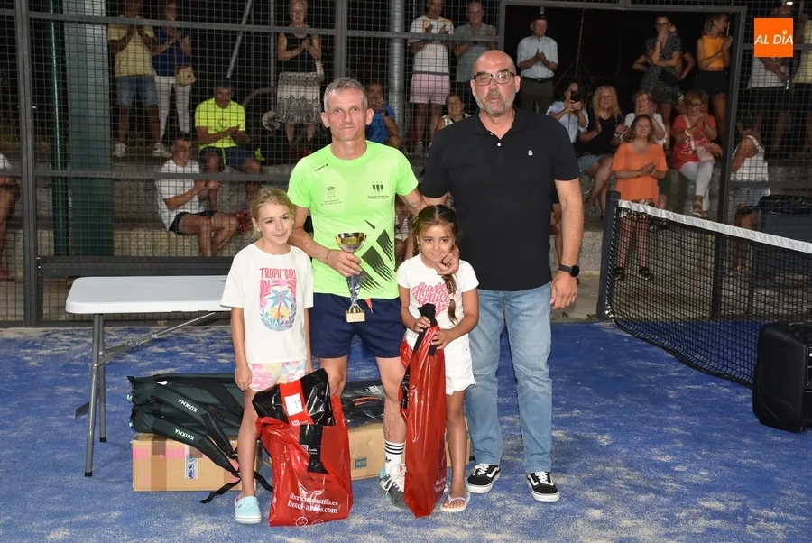 Foto 6 - Alberto Perera y V&iacute;ctor G&oacute;mez se proclaman campeones del II Torneo de Verano de P&aacute;del