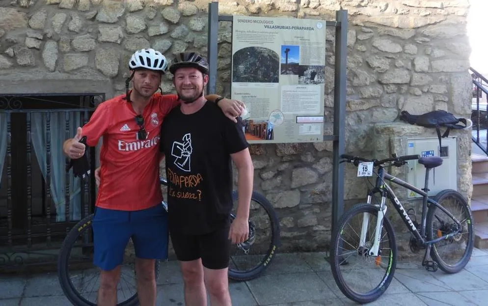 Foto 2 - Pe&ntilde;aparda se abre al deporte estrenando una prueba de BTT con dos recorridos