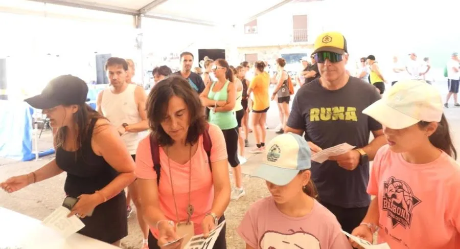 Foto 3 - Antonin Coulon y Ver&oacute;nica Rodr&iacute;guez se imponen en la 3&ordf; Carrera Popular de Morasverdes