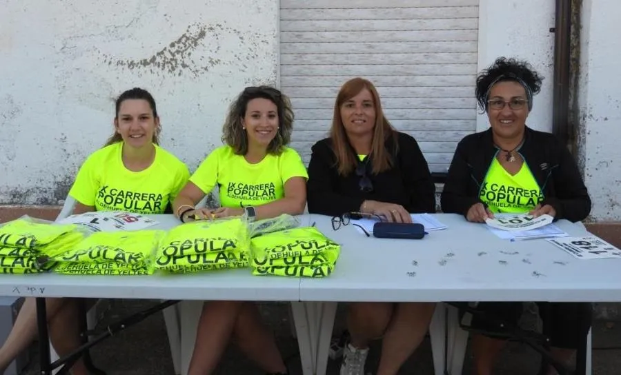Foto 4 - Adri&aacute;n Mart&iacute;n y Lourdes Lobato se adjudican la IX Carrera Popular de Aldehuela de Yeltes