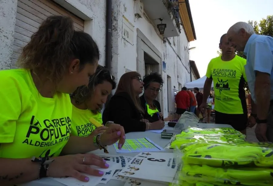 Foto 7 - Adri&aacute;n Mart&iacute;n y Lourdes Lobato se adjudican la IX Carrera Popular de Aldehuela de Yeltes