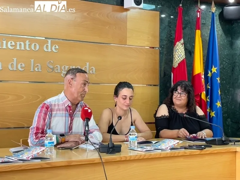 Presentación de la programación de fiestas de San Roque en Carbajosa de la Sagrada. Fotos: Miguel González.