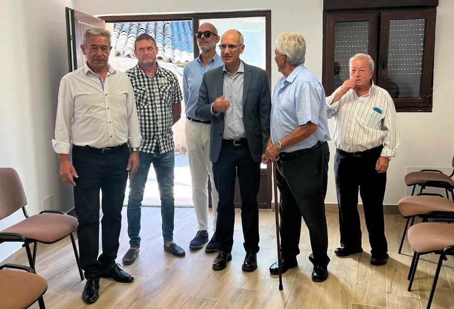 Foto 4 - La Alamedilla recibe la visita de Javier Iglesias