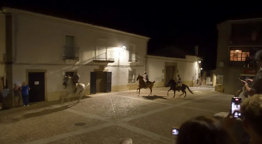 Foto 6 - Exitoso estreno con m&aacute;s de 400 espectadores de &lsquo;Timeland Irue&ntilde;a&rsquo;