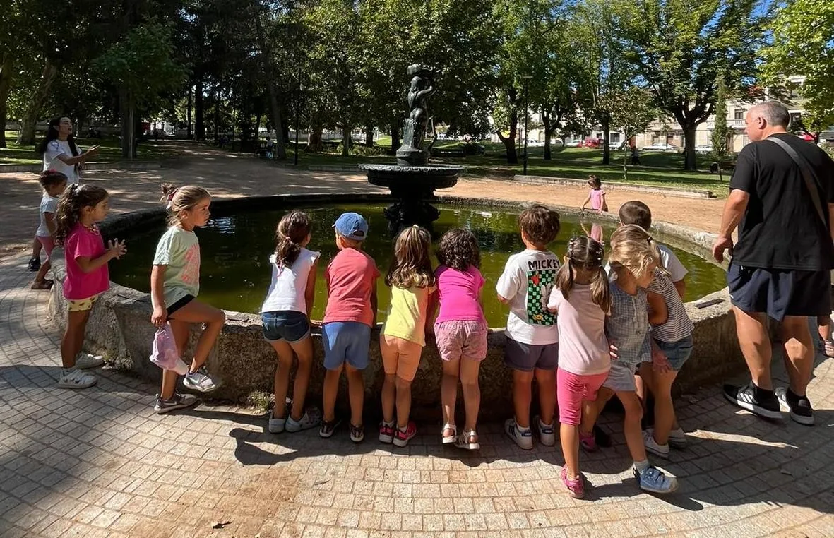 Foto 2 - Conciliamos visita el Sistema Solar y juega en La Glorieta y La Florida en plena recta final