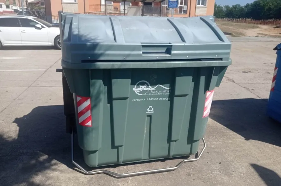 Foto 4 - Quejas por las deficiencias de varios contenedores del barrio de Santa Ana