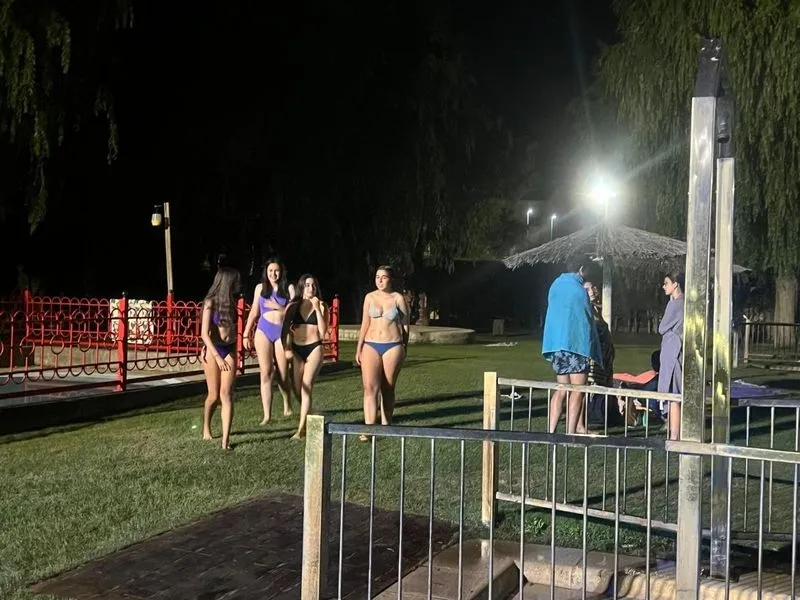 'Pool party' en las piscinas municipales de Carbajosa